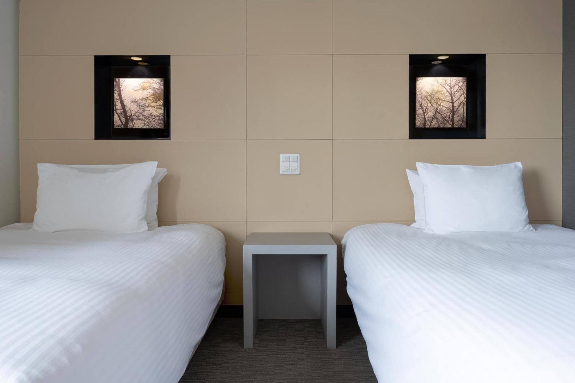 Hotel Vista Sapporo Odori Екстериор снимка